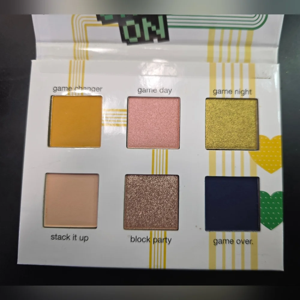 TETRIS x ipsy Limited Edition Palette – Multi-Color